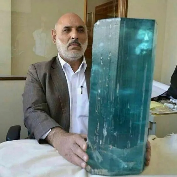 This Absolute Unit Of An Aquamarine Gem!