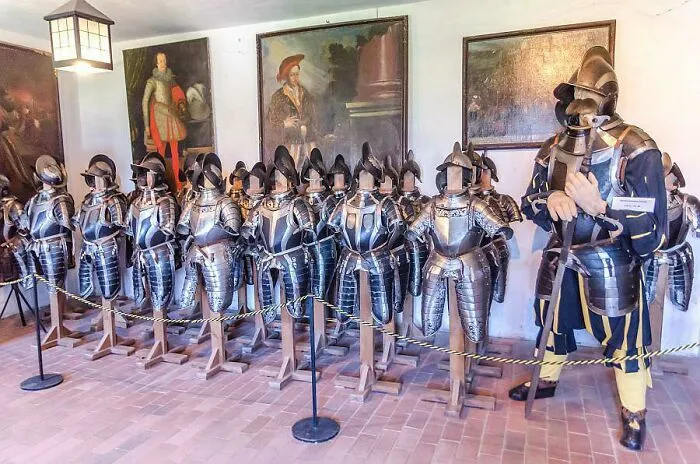 This Absolute Unit Of A Guard Captain At Castle Hochosterwitz In Austria. He Is Said To Have Been 2,25 Meters Tall (7'10').