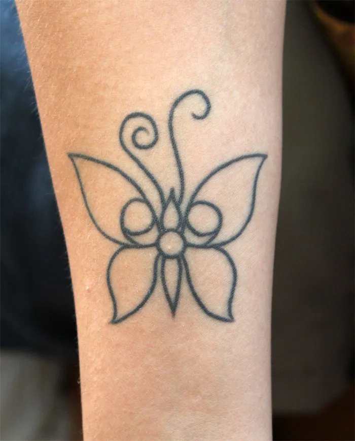 16 Tatuadores que tuvieron que lidiar con los peores "vírgenes del tatuaje", tal y como se comparte en este grupo online