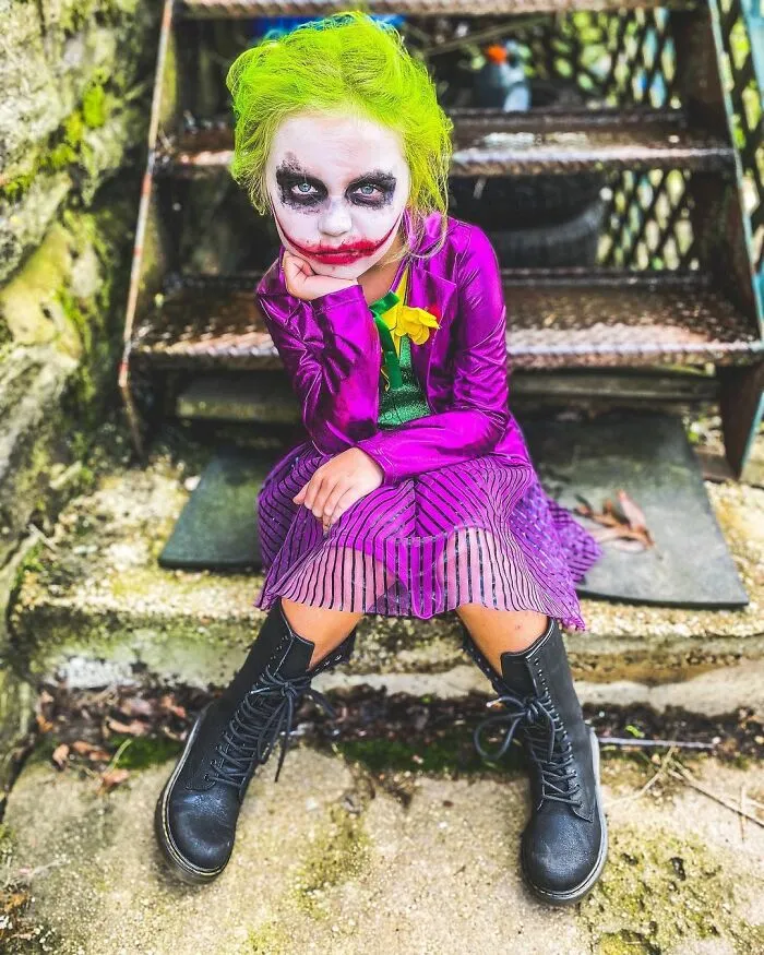 A Horror–Mad Seven-Year-Old Girl Has Ditched Disney Princesses To Dress Up As Horror Icons (45 Pics)