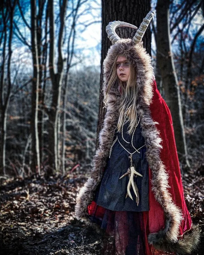 A Horror–Mad Seven-Year-Old Girl Has Ditched Disney Princesses To Dress Up As Horror Icons (45 Pics)