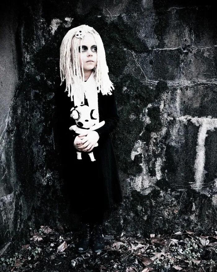 A Horror–Mad Seven-Year-Old Girl Has Ditched Disney Princesses To Dress Up As Horror Icons (45 Pics)