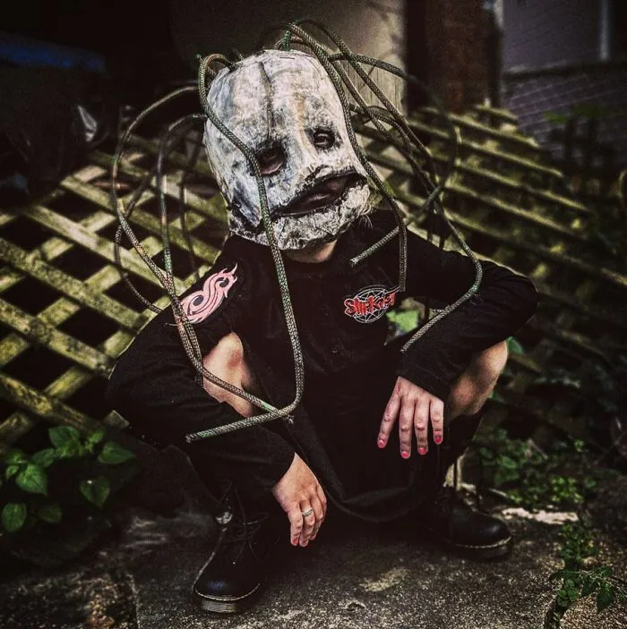 A Horror–Mad Seven-Year-Old Girl Has Ditched Disney Princesses To Dress Up As Horror Icons (45 Pics)