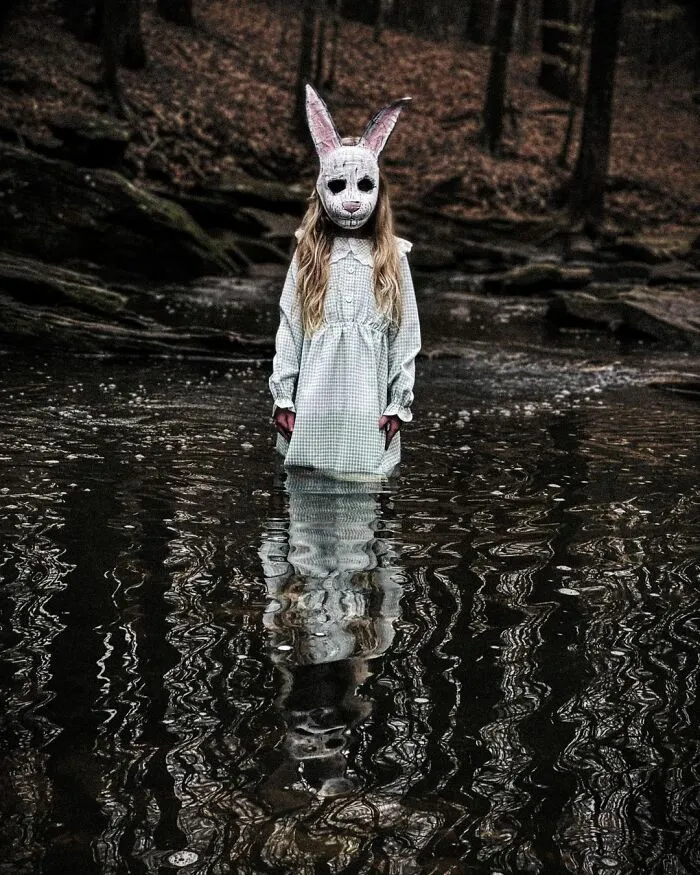 A Horror–Mad Seven-Year-Old Girl Has Ditched Disney Princesses To Dress Up As Horror Icons (45 Pics)