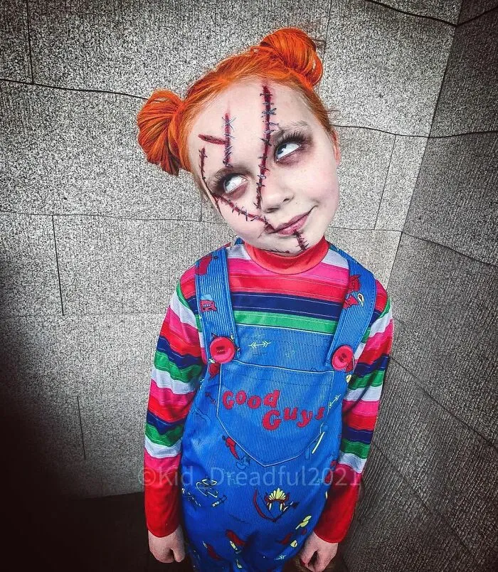 A Horror–Mad Seven-Year-Old Girl Has Ditched Disney Princesses To Dress Up As Horror Icons (45 Pics)