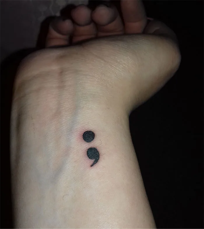 16 Tatuadores que tuvieron que lidiar con los peores "vírgenes del tatuaje", tal y como se comparte en este grupo online