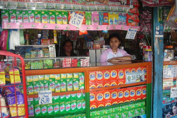 Esta tiktoker comparte 15 "choques culturales" que experimentó tras mudarse Estados Unidos desde Filipinas