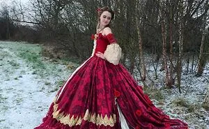 Artist Recreates Disney, Barbie And Other Dresses, And Sheโs Becoming An Internet Hit (20 Pics)
