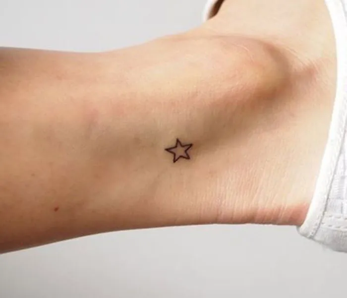 16 Tatuadores que tuvieron que lidiar con los peores "vírgenes del tatuaje", tal y como se comparte en este grupo online