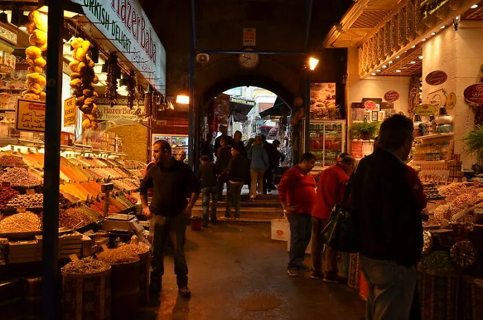 40 Personas con "pericia en la calle" comparten consejos que te pueden salvar en situaciones de peligro