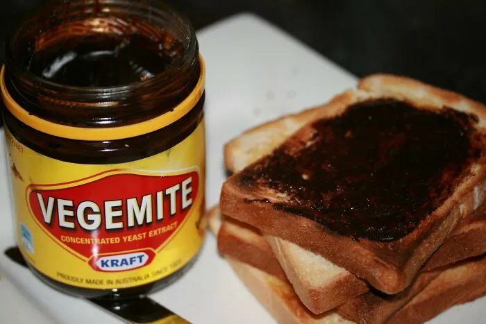 35 Most Interesting Responses To "Without Telling The Name Of Your Country, Where Do You Live?"