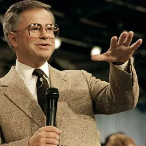 Televangelist Claims That God Can’t Hear Prayers Through A Mask, The Internet Reacts With 31 Hilarious Tweets