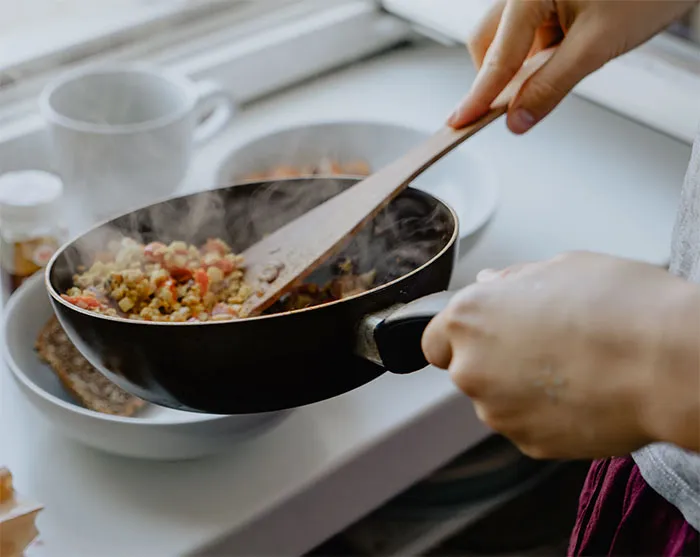 30 Couples Share Things They Realized Only After Moving In Together
