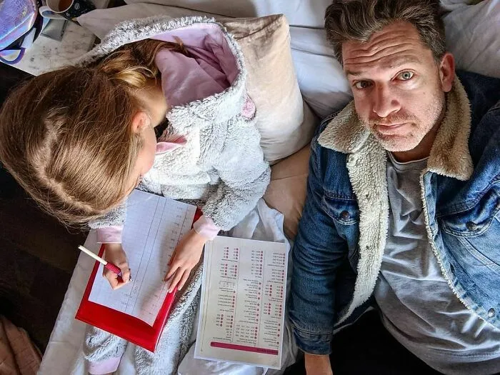 Father Of 4 Daughters Refuses To Sugarcoat His Instagram Pics, Has A Massive Following Online (New Pics)