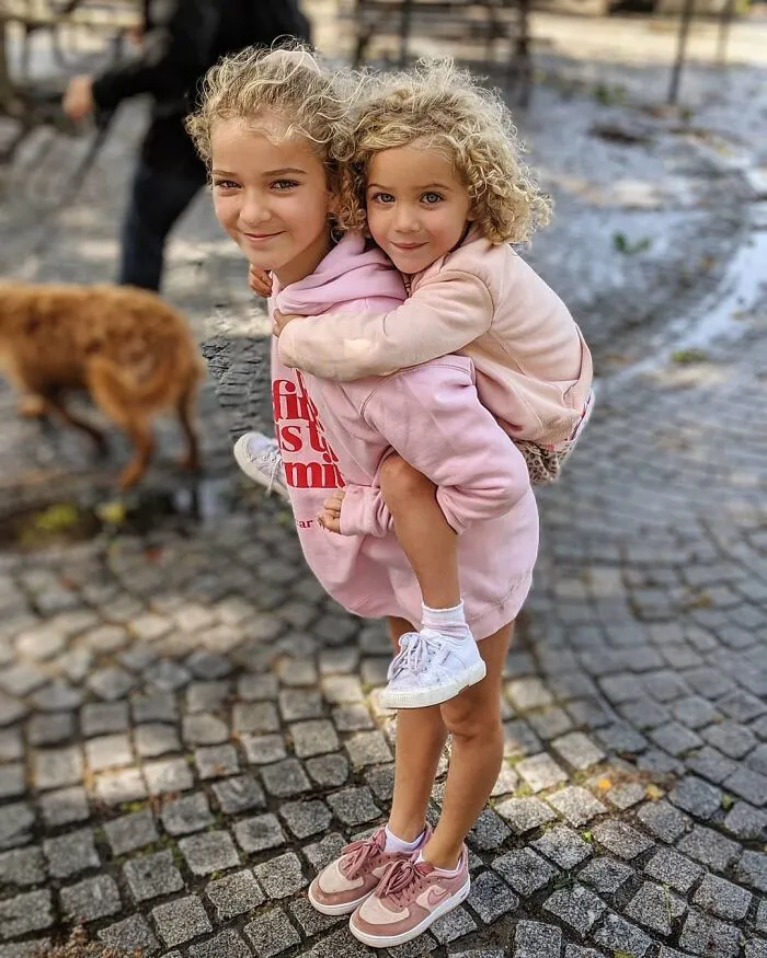 Este padre de 4 hijas se niega a "endulzar" sus fotos de Instagram y cada vez tiene más seguidores (nuevas fotos)