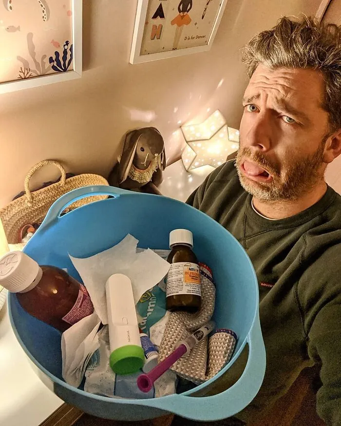 Father Of 4 Daughters Refuses To Sugarcoat His Instagram Pics, Has A Massive Following Online (New Pics)