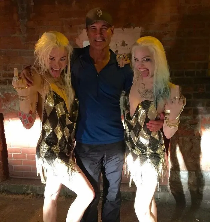 Talk About Double, Trouble. 2 Harley Quinn's. Could Be A Worse Situation To Be In
