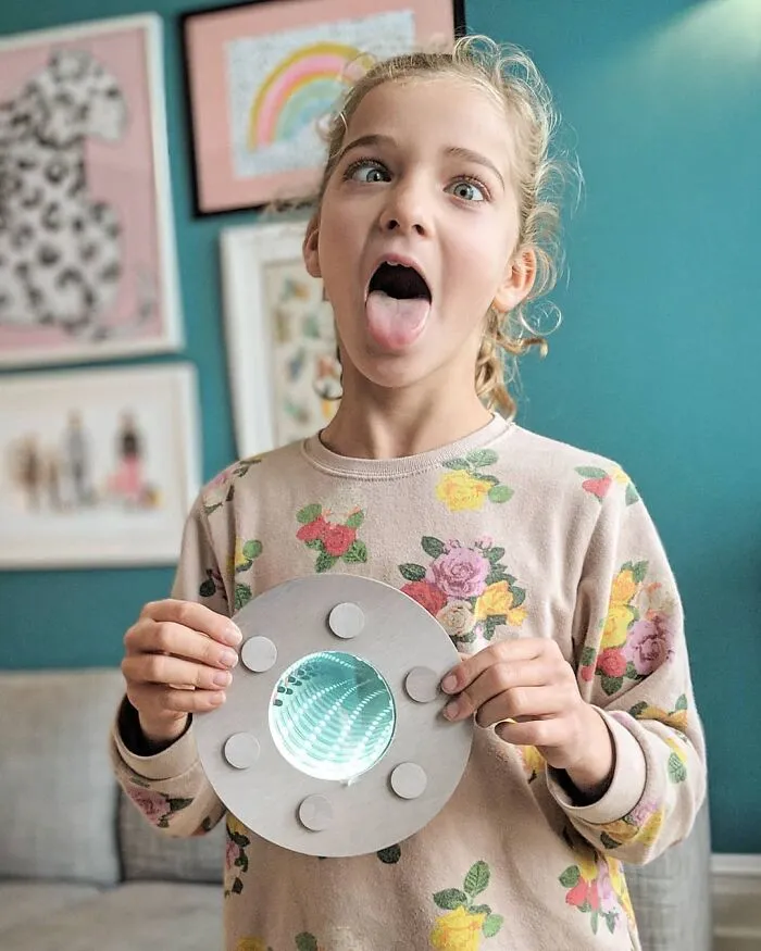 Father Of 4 Daughters Refuses To Sugarcoat His Instagram Pics, Has A Massive Following Online (New Pics)