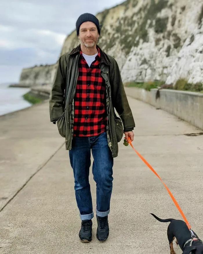 Father Of 4 Daughters Refuses To Sugarcoat His Instagram Pics, Has A Massive Following Online (New Pics)