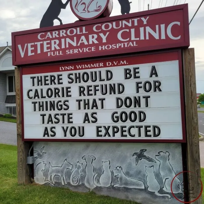 20 Divertidos carteles frente a esta clínica veterinaria que te harán sonreír