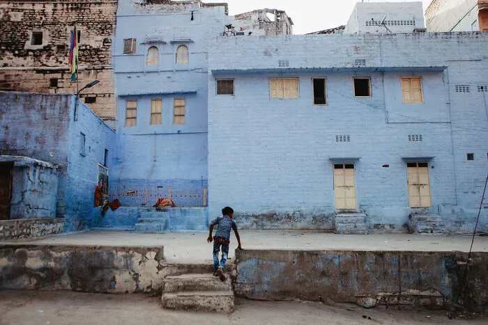 Photographer Captures The Daily Life Of People In India (35 Pics)