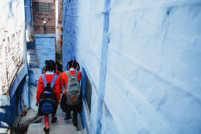 Photographer Captures The Daily Life Of People In India (35 Pics)
