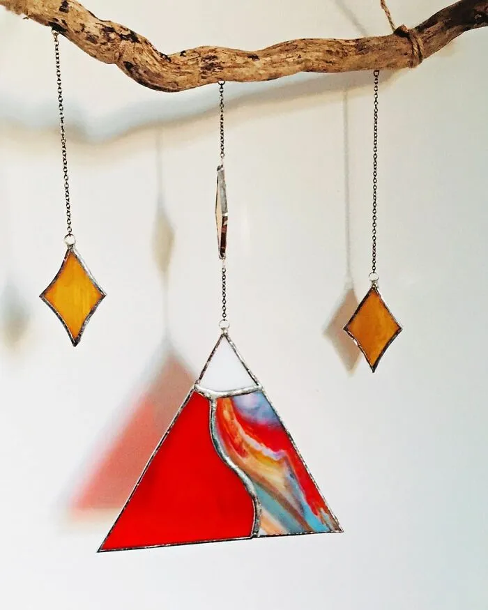 I Worked At A Glass Shop For Two Years And After I Lost My Job During The Pandemic, I Started Making Colorful Art From Stained Glass (43 Pics)