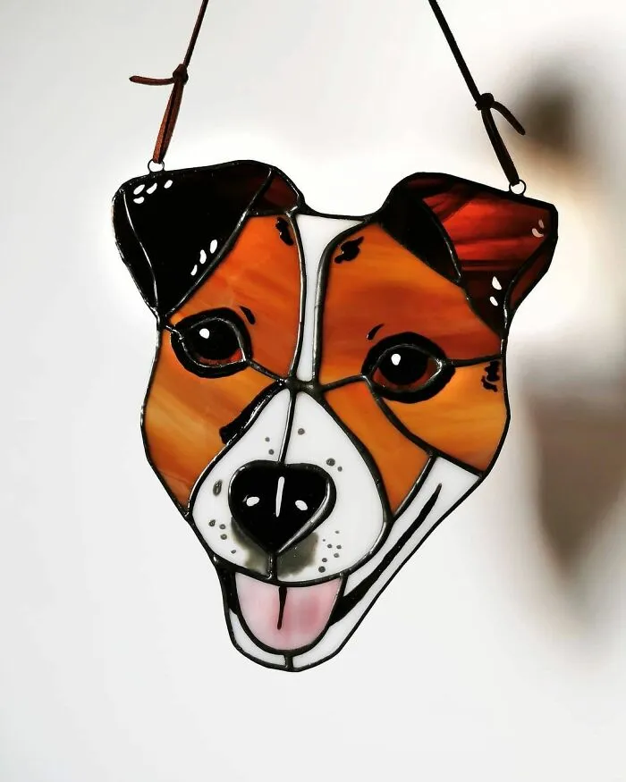 I Worked At A Glass Shop For Two Years And After I Lost My Job During The Pandemic, I Started Making Colorful Art From Stained Glass (43 Pics)
