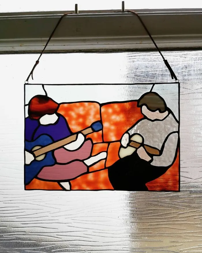 I Worked At A Glass Shop For Two Years And After I Lost My Job During The Pandemic, I Started Making Colorful Art From Stained Glass (43 Pics)