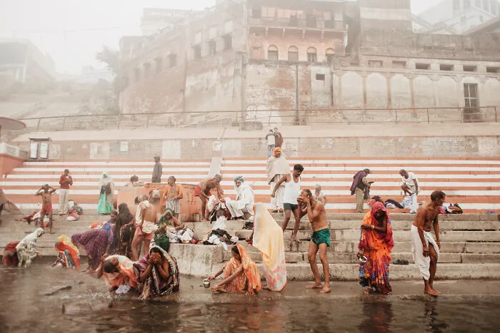 Photographer Captures The Daily Life Of People In India (35 Pics)