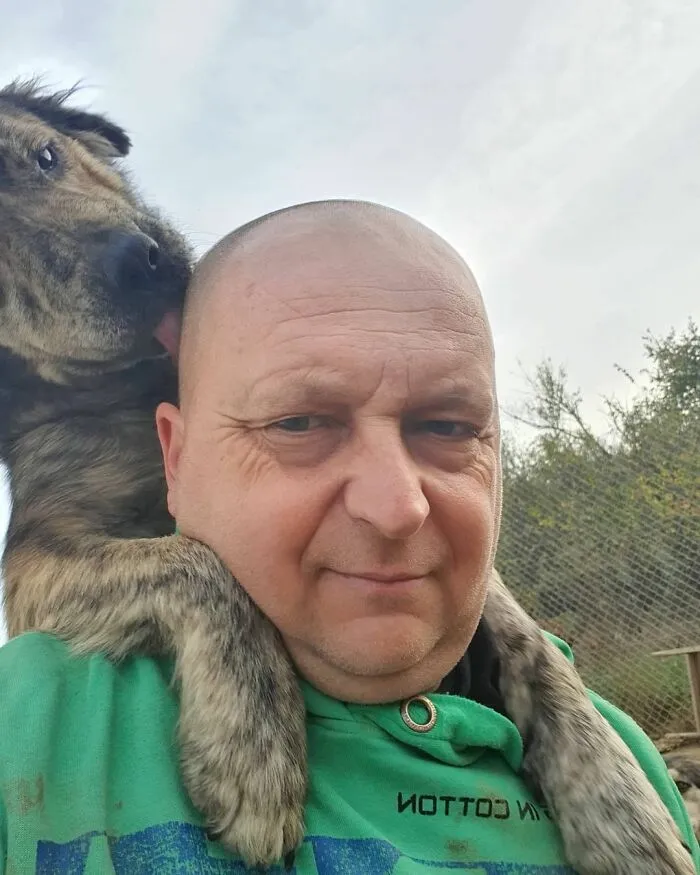 Serbian Man Started A Shelter With His Mother Over 20 Years Ago, Now He's Taking Care Of More Than A Thousand Dogs