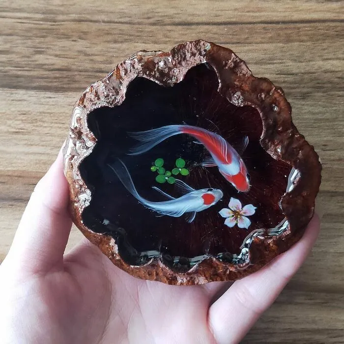 30 Beautiful And Detailed Paintings In Resin By This Artist