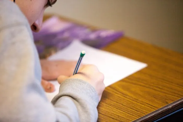 Estas personas compartieron las respuestas más ingeniosas de parte de estudiantes