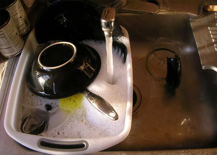 30 Useful Life Hacks That Are Worth Noting