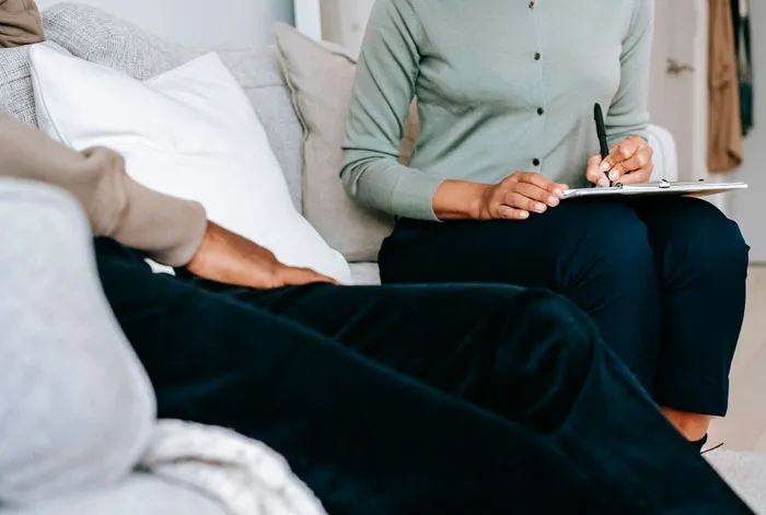 30 Women Are Sharing Spot-On Questions From Their Therapists That Made Everything Click