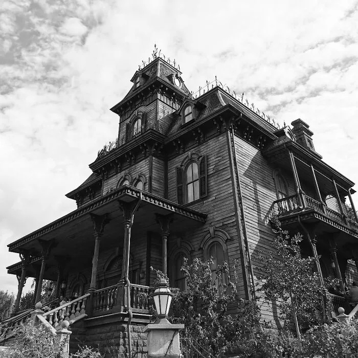 Phantom Manor, Disneyland Paris