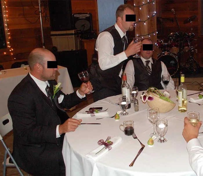 40 People Are Sharing Wedding Moments That Made Them Realize The Wedding Was A Mistake