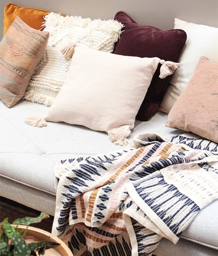 30 Couples Share Things They Realized Only After Moving In Together
