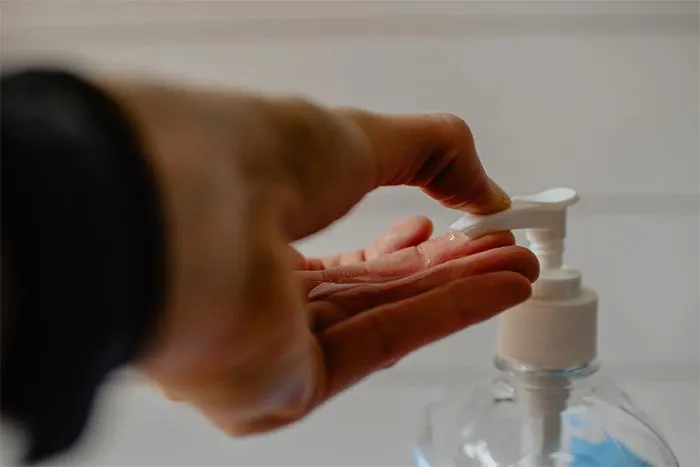 30 Couples Share Things They Realized Only After Moving In Together