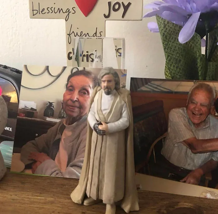 A mi abuela le encanta su figurita de "Jesús"
