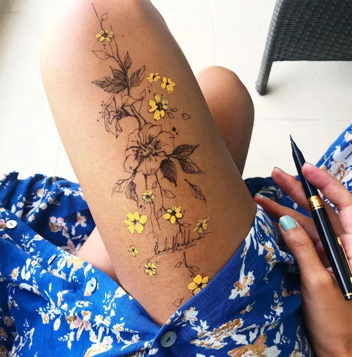 Esta artista usa sus propios muslos como un lienzo y crea increíbles dibujos a tinta