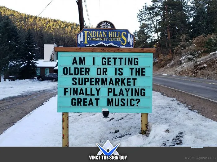 Someone In Colorado Is Putting The Funniest Signs, And The Puns Are Priceless (35 New Pics)