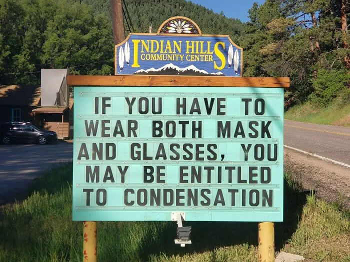 Someone In Colorado Is Putting The Funniest Signs, And The Puns Are Priceless (35 New Pics)
