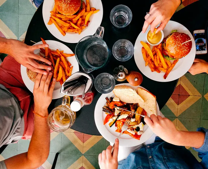 20 Personas ricas cuentan qué era normal para ellos hasta que descubrieron que eran privilegiados