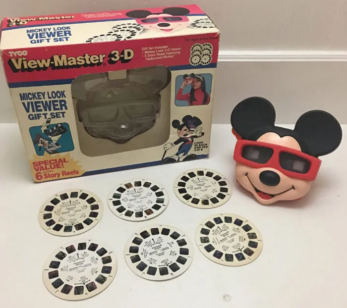 Mickey Mouse View-Master 3D set from '70s-'90s with reels and box.