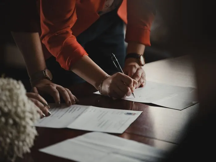 Estos 20 abogados de divorcio compartieron los casos más ridículos de sus carreras
