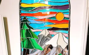 I Worked At A Glass Shop For Two Years And After I Lost My Job During The Pandemic, I Started Making Colorful Art From Stained Glass (43 Pics)