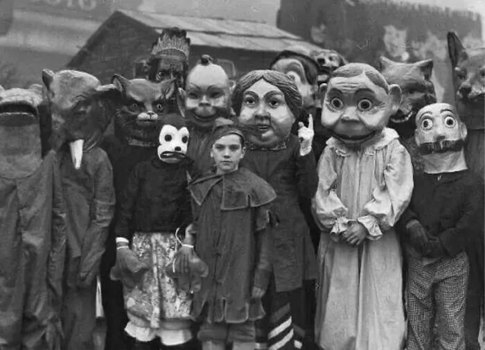 Halloween Costumes From The 1930s