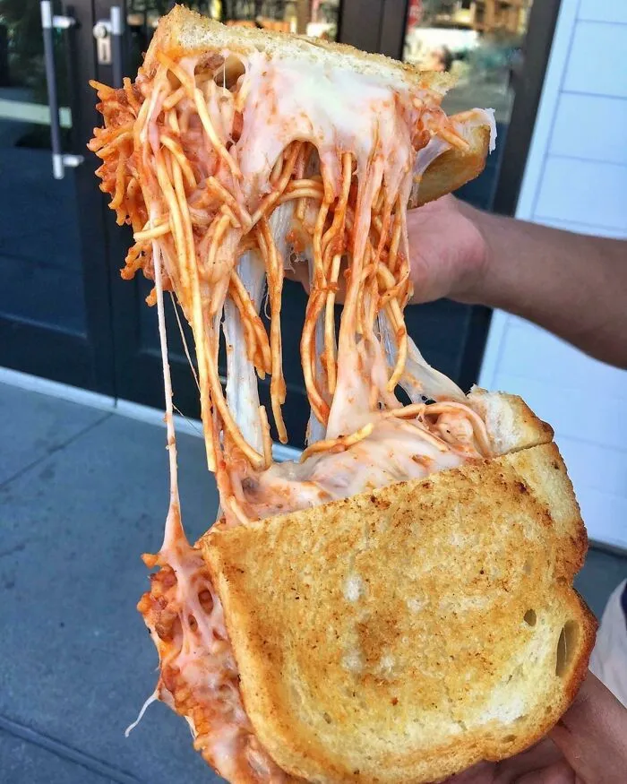 Spaghetti Sandwich
