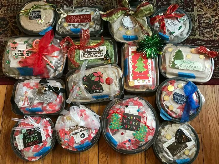 Not Perfect Anti Consumption, But I Used Black Takeout Containers And Old Greeting Cards To Give Out Homemade Cookies This Year